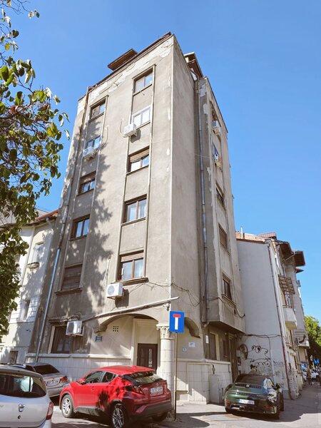 Caderea Bastiliei, Piata Romana vanzari apartament 2 camere etaj 1, balcon