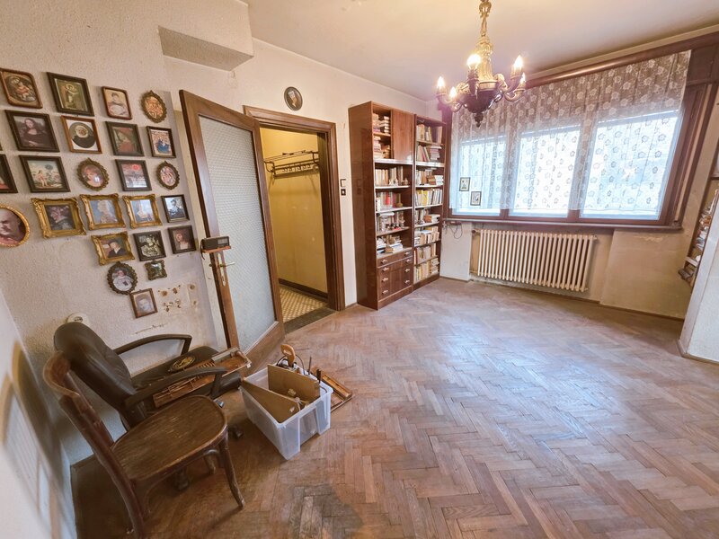 Caderea Bastiliei, Piata Romana vanzari apartament 2 camere etaj 1, balcon