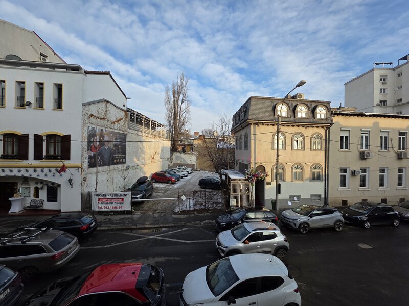 Caderea Bastiliei, Piata Romana vanzari apartament 2 camere etaj 1, balcon